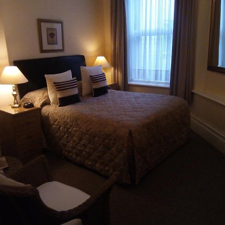 The Newark Hotel บอร์นมัธ ภายนอก รูปภาพ