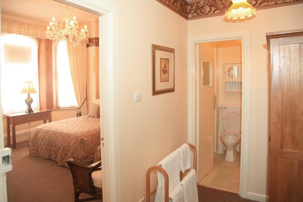 The Newark Hotel บอร์นมัธ ภายนอก รูปภาพ