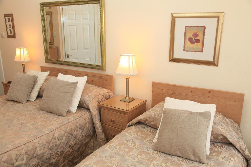 The Newark Hotel บอร์นมัธ ภายนอก รูปภาพ