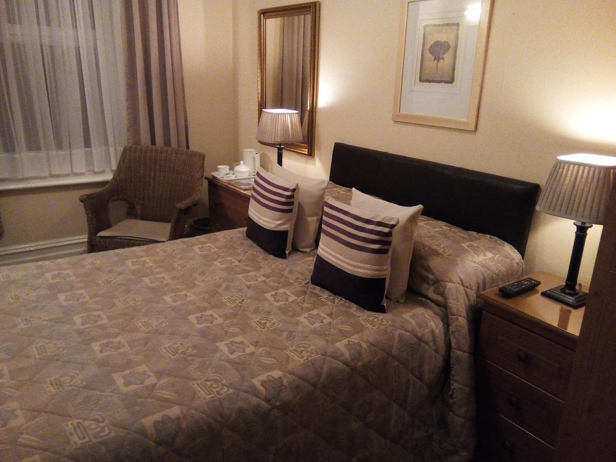 The Newark Hotel บอร์นมัธ ภายนอก รูปภาพ