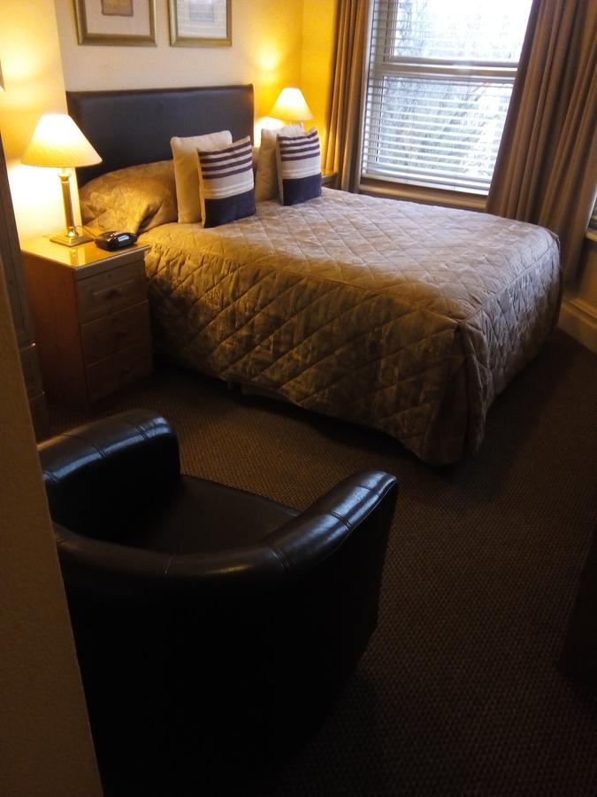 The Newark Hotel บอร์นมัธ ภายนอก รูปภาพ